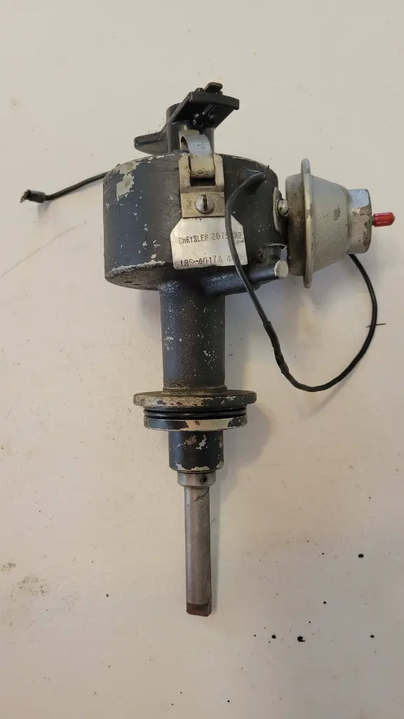 1970 440 6 Pack Distributor (2).webp