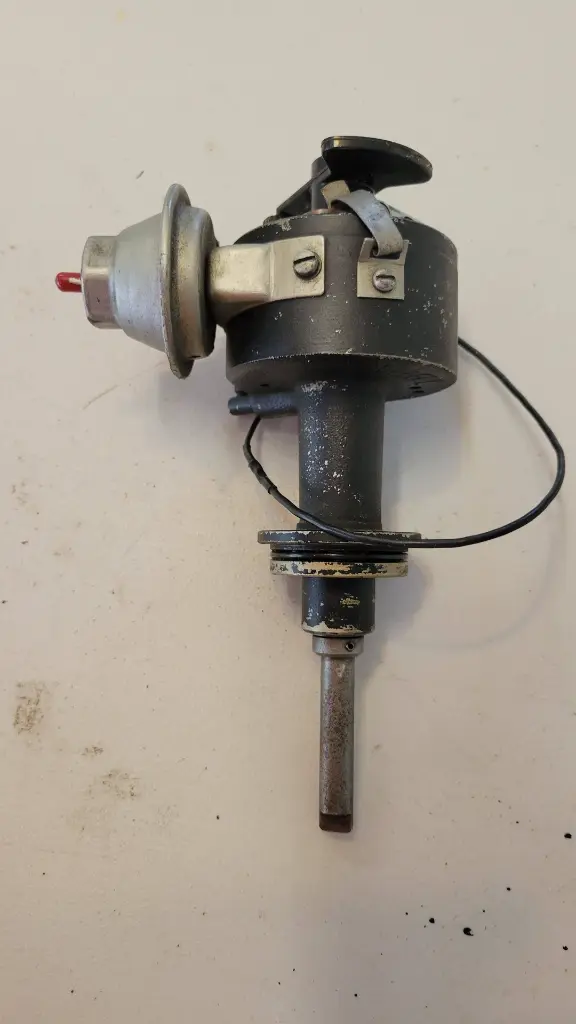 [1970mopardist] 1970 440 6 Pack Distributor.webp