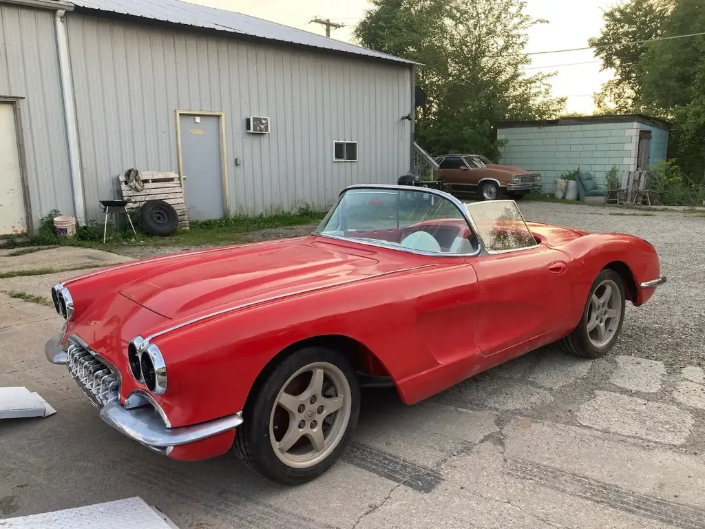 1953 - 1962 C1 Corvette - Custom Fiberglass Bodies / Streetrods By Davviki